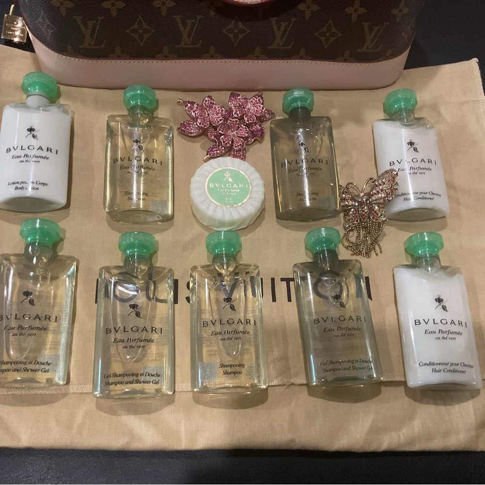 10 Bvlgari Eau Parfumée lotion shampoo conditioner gel au the vert